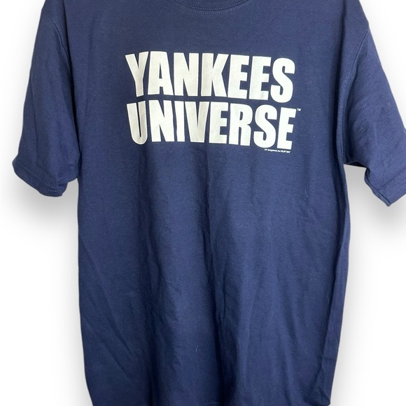 Yankees Universe Medium Navy Blue Tee New York MLB Lee Y2K Vintage NEW WITH TAGS - Picture 2 of 7